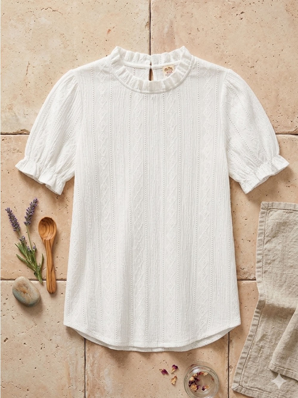 7th Ray White Textured Blouse Brand New Made in the USA Small